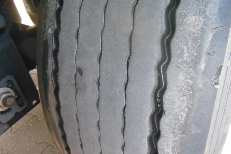 Kögel SN24, ADR, Bočnice, Přizvedávání stropu