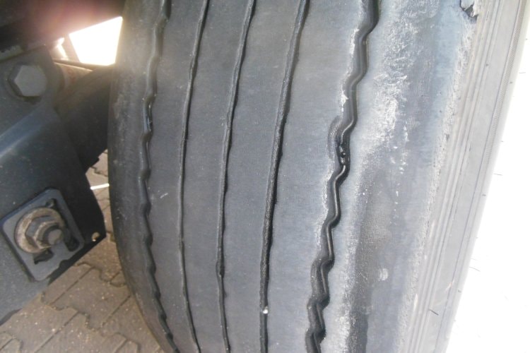 Kögel SN24, ADR, Bočnice, Přizvedávání stropu