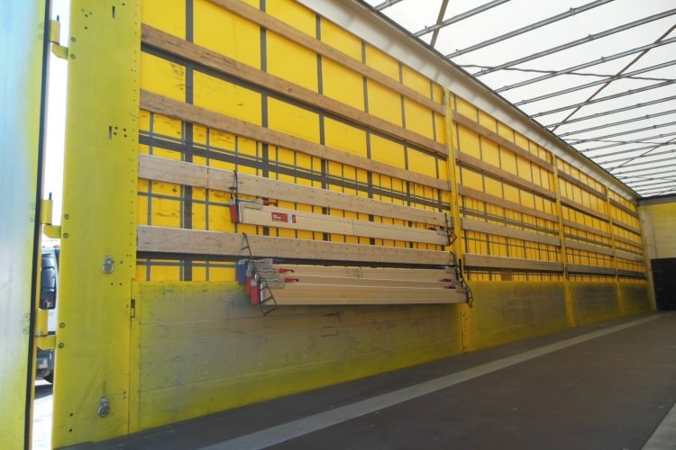 Kögel SN24, ADR, Bočnice, Přizvedávání stropu