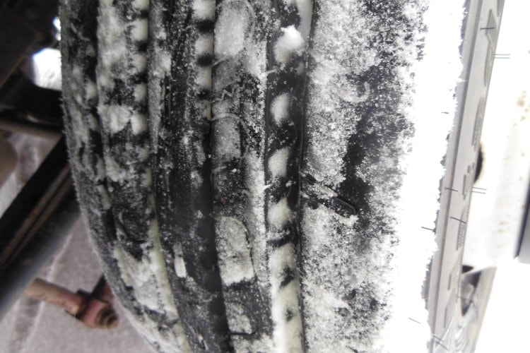 Iveco EuroCargo 120E21, hákový nosič kontejnerů