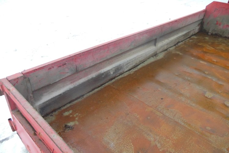 Iveco EuroCargo 120E21, hákový nosič kontejnerů