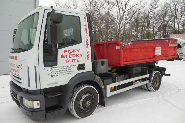 Iveco EuroCargo 120E21, hákový nosič kontejnerů