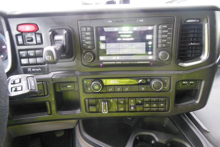 Scania S500 LowDeck, Nezávislá klima, Retarder