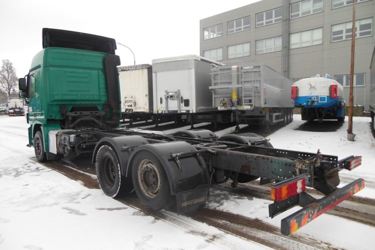 Mercedes Benz 2546 Actros, 6x2, podvozek