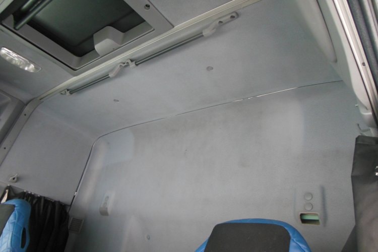 Mercedes Benz 2546 Actros, 6x2, podvozek