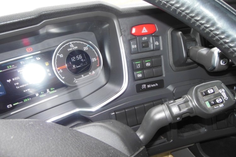 Scania S500 LowDeck, Nezávislá klima, Retarder