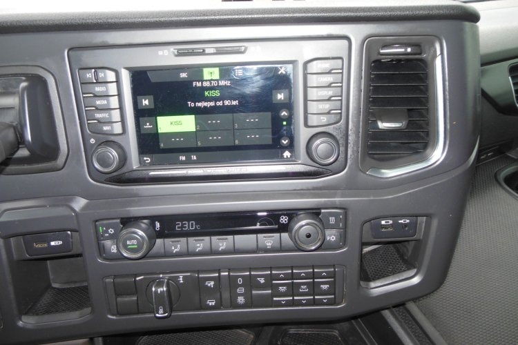 Scania S500 LowDeck, Nezávislá klima, Retarder