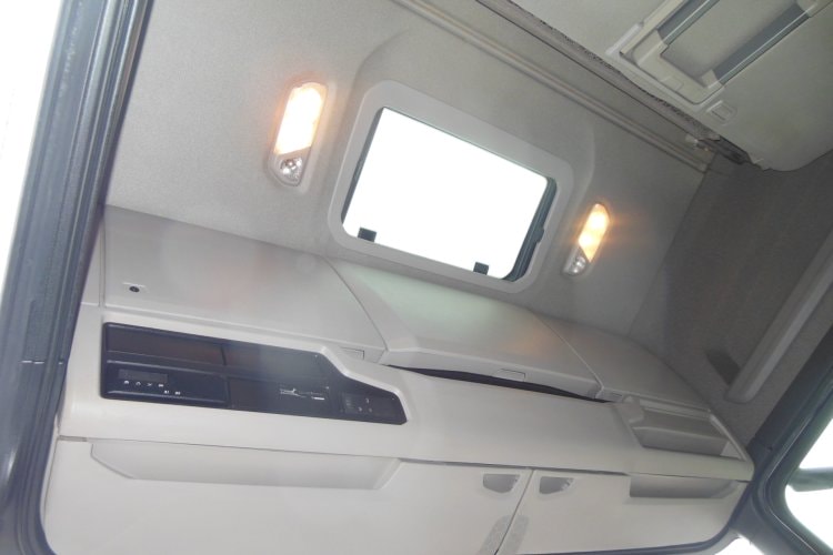 Scania S500 LowDeck, Nezávislá klima, Retarder