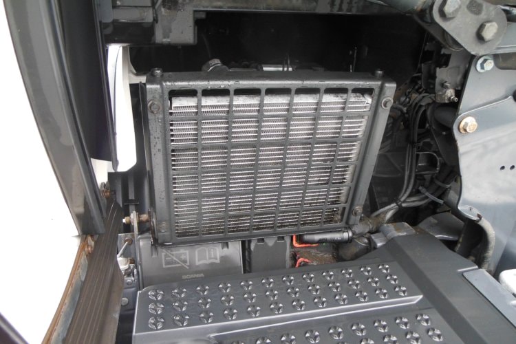 Scania S500 LowDeck, Nezávislá klima, Retarder