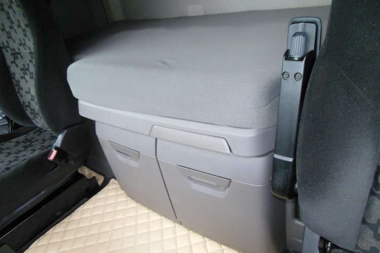 Scania S500 LowDeck, Nezávislá klima, Retarder