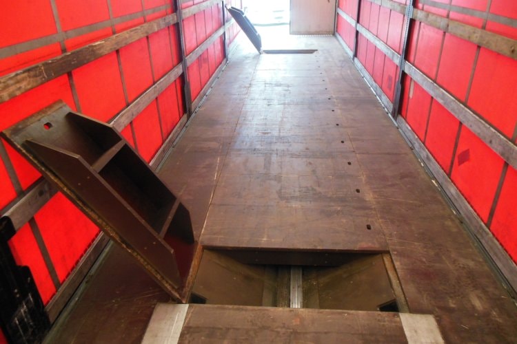 Schwarzmüller SPA 3/E, COIL MULDE, SAF, Zvedací náprava