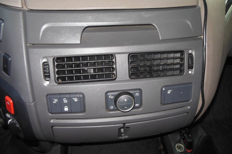 Daf XF 106.480 SSC, LowDeck, Nezávislá klima, Nové tacho GEN2