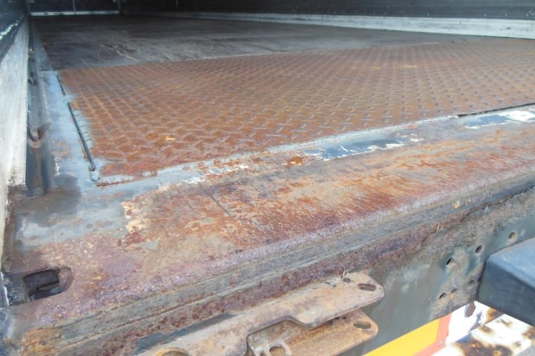 Wielton NS-3, SAF, Zvedací náprava