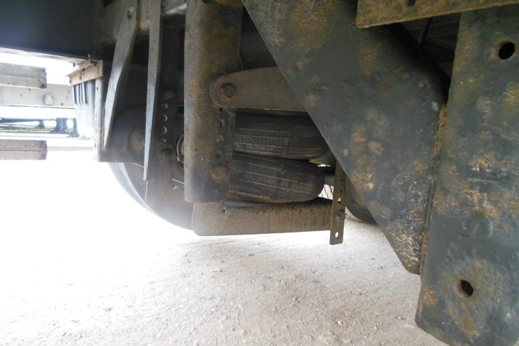 Wielton NS-3, SAF, Zvedací náprava