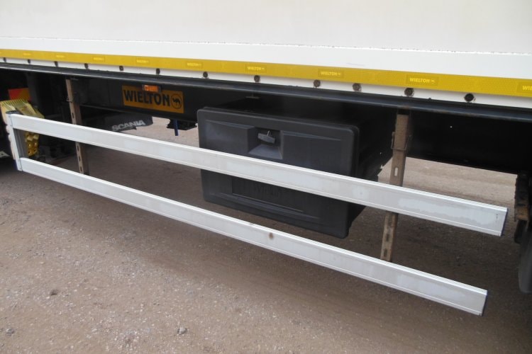 Wielton NS-3, SAF, Zvedací náprava