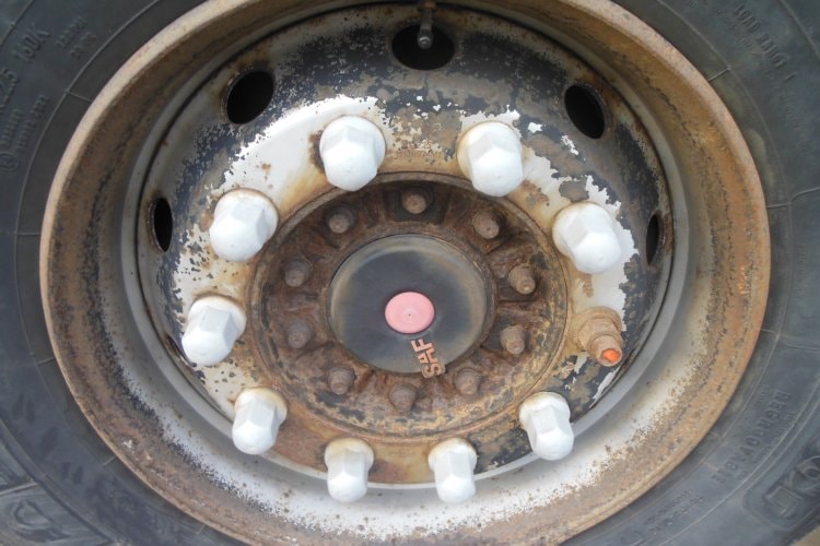 Wielton NS-3, SAF, Zvedací náprava