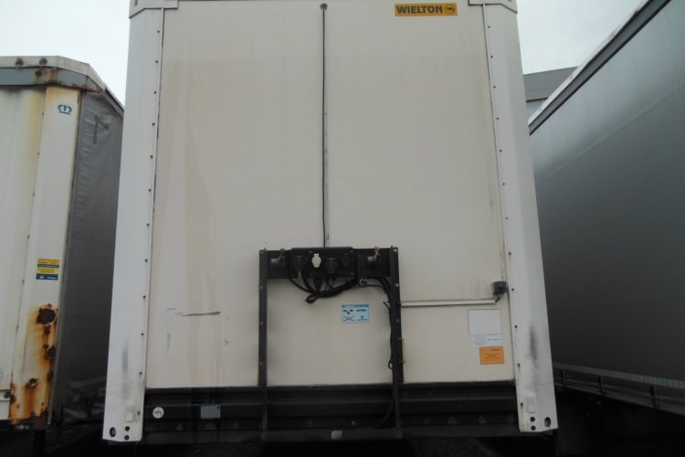 Wielton NS-3, SAF, Zvedací náprava