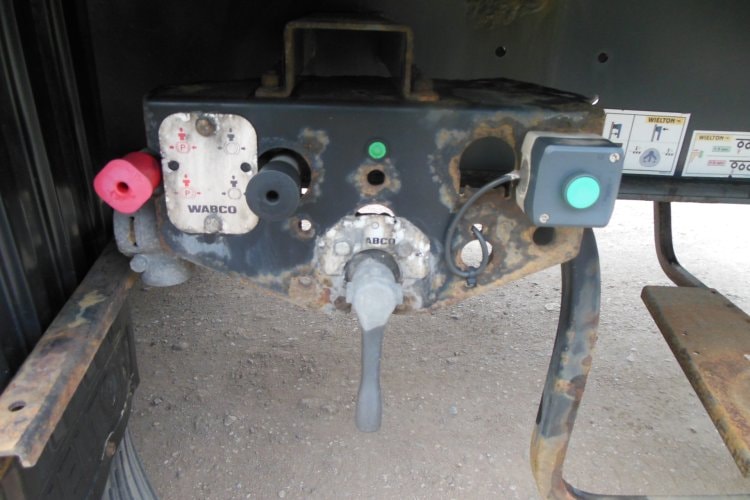 Wielton NS-3, SAF, Zvedací náprava