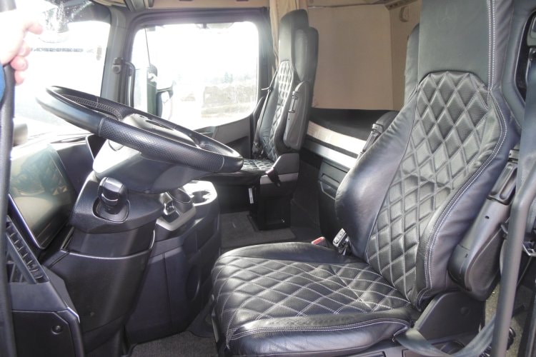 Mercedes Benz Actros 2553, 6x2, Průjezdná souprava 120m3, TOP STAV!!