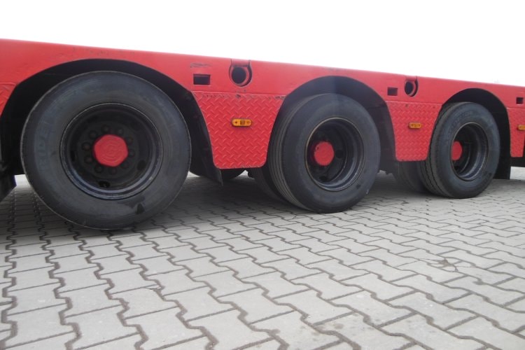 Kässbohrer LB3, Roztahovací o 6m, Zvedací + Natáčecí náprava