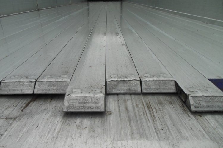 BODEX KIS 3F, Zvedací náprava, Nápravy 9t, Levá strana vrata