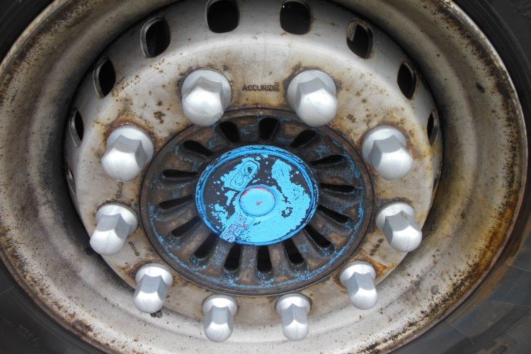 BODEX KIS 3F, Zvedací náprava, Nápravy 9t, Levá strana vrata