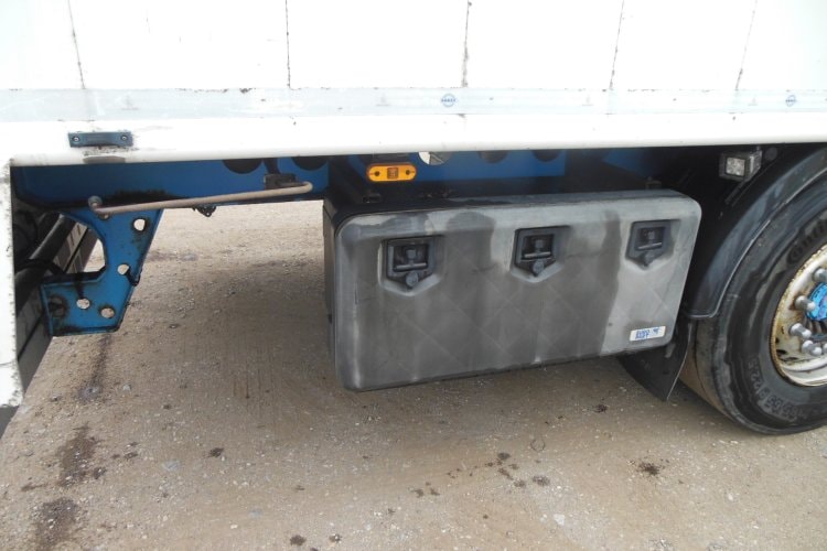 BODEX KIS 3F, Zvedací náprava, Nápravy 9t, Levá strana vrata