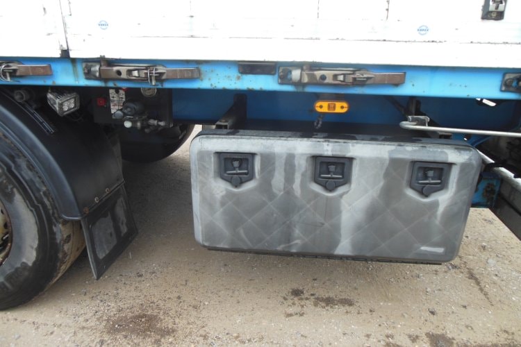 BODEX KIS 3F, Zvedací náprava, Nápravy 9t, Levá strana vrata