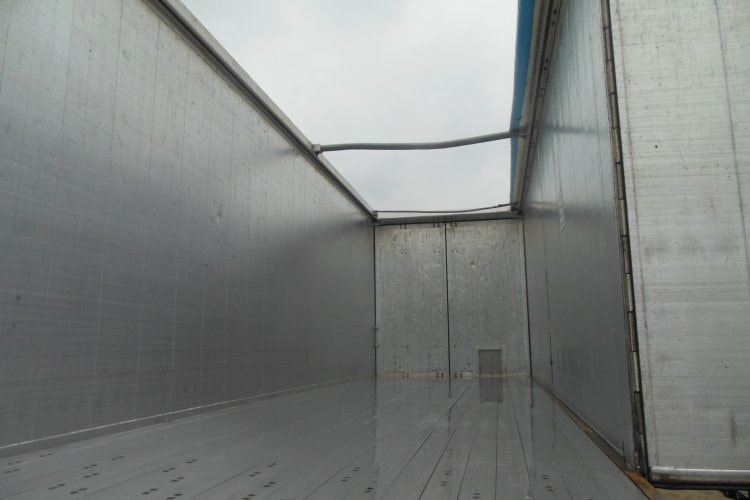 BODEX KIS 3F, Zvedací náprava, Nápravy 9t, Levá strana vrata