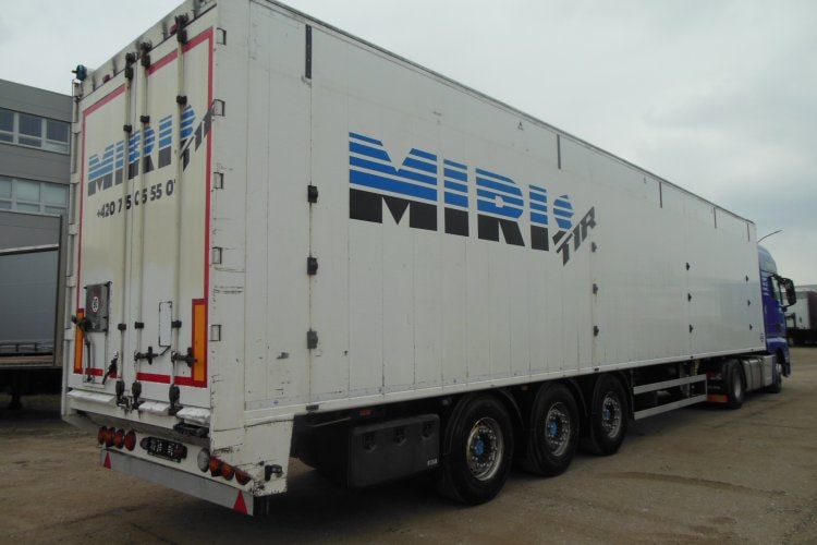 BODEX KIS 3F, Zvedací náprava, Nápravy 9t, Levá strana vrata