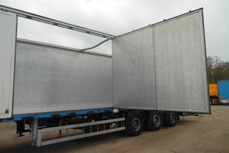 BODEX KIS 3F, Zvedací náprava, Nápravy 9t, Levá strana vrata