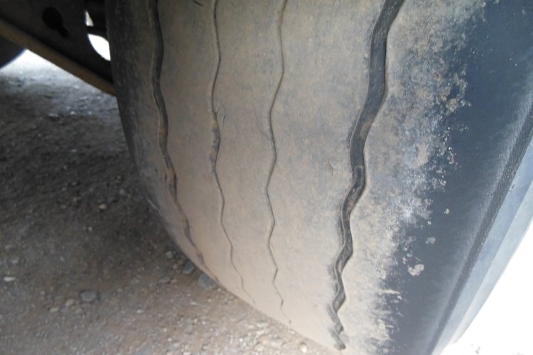 LEGRAS SBS 2220, 2x zvedací náprava