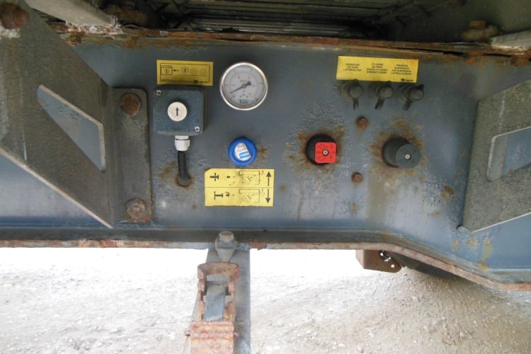 LEGRAS SBS 2220, 2x zvedací náprava