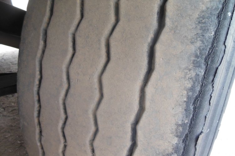 Schmitz SKO 24, Přička, Dvouvýparník, Carrier Maxima 1300 MT
