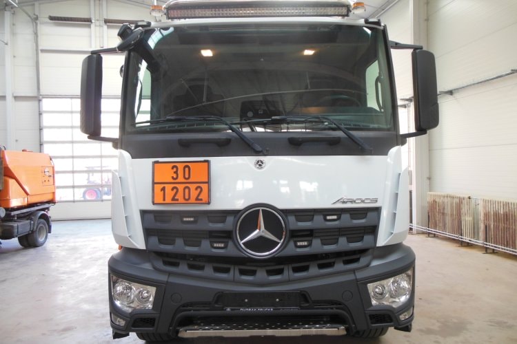 Mercedes Benz 1832 Arocs, ADR, Cisterna pro přepravu nafty + AD Blue