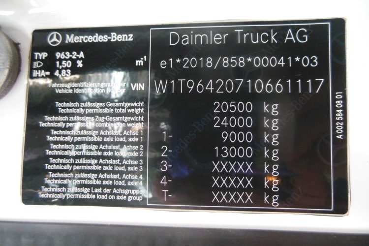 Mercedes Benz 1832 Arocs, ADR, Cisterna pro přepravu nafty + AD Blue