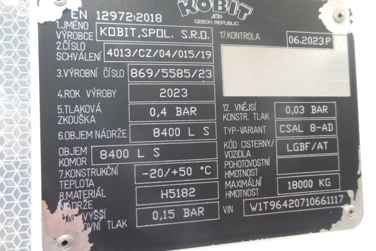 Mercedes Benz 1832 Arocs, ADR, Cisterna pro přepravu nafty + AD Blue