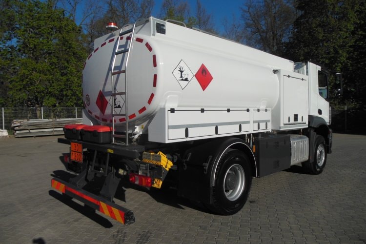 Mercedes Benz 1832 Arocs, ADR, Cisterna pro přepravu nafty + AD Blue