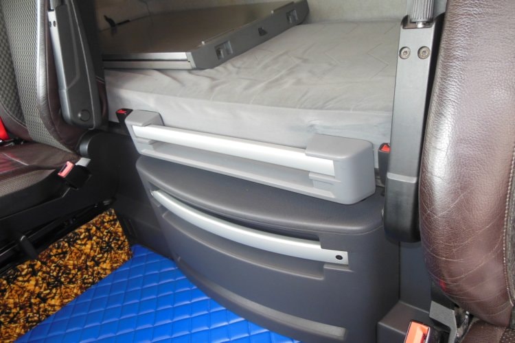 Renault T520, Standart, Retarder, Nezávislá klima, Komplet na vzduchu