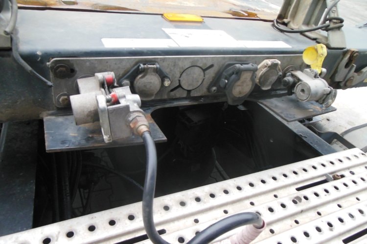 D-TEC, FLEXITRAILER, VCC-01, SAF, ZVEDACÍ NÁPRAVA