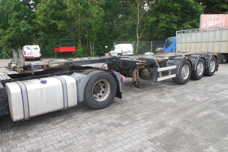 D-TEC, FLEXITRAILER, VCC-01, SAF, ZVEDACÍ NÁPRAVA