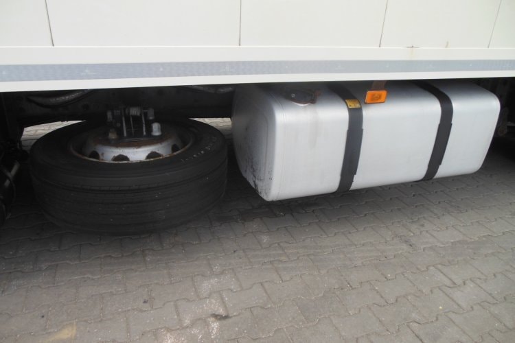 Renault T460, Skříň na transport oblečení