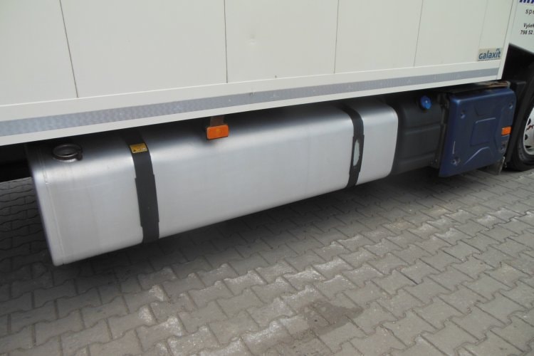 Renault T460, Skříň na transport oblečení