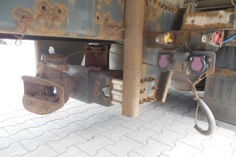Renault T460, Skříň na transport oblečení