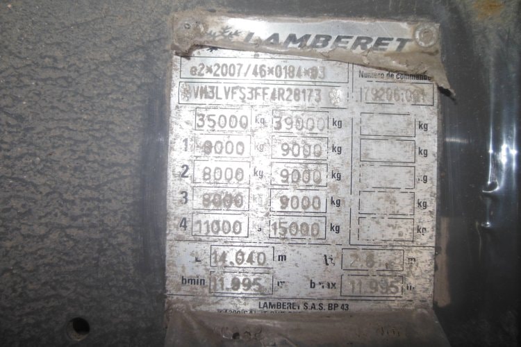 Lamberet LVFS 3, Carrier Vector 1350, SAF, Zvedací náprava