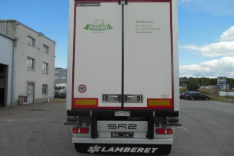 Lamberet LVFS 3, Carrier Vector 1350, SAF, Zvedací náprava
