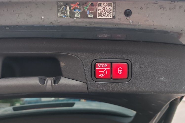 Mercedes Benz AMG GLE 63, 4M, Pano, Nez. topení, Plná výbava
