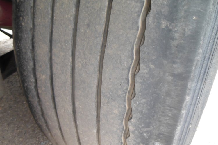 Schmitz SCS 24/L, Zvedací náprava