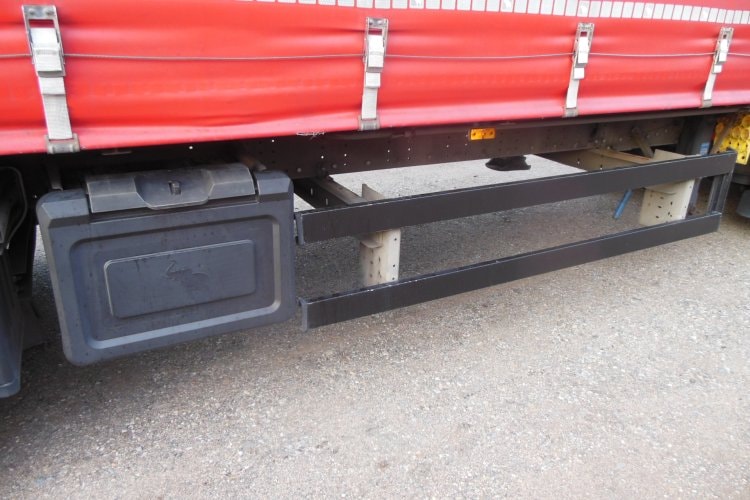 Schmitz SCS 24/L, Standart, 2 x zvedací náprava, Přizvedávání stropu
