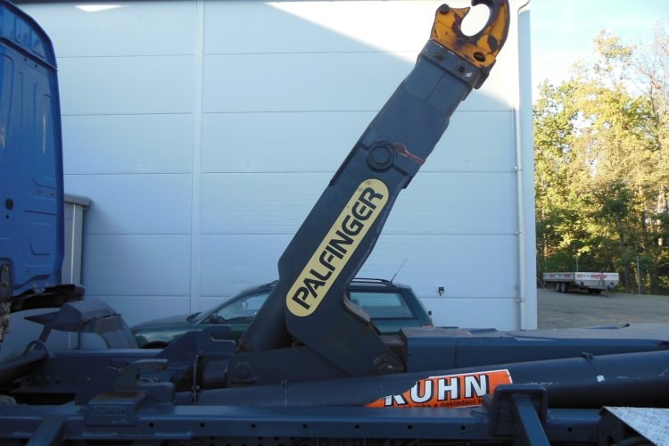 Mercedes Benz Arocs 1832, 4x4, Hákový nosič kontejnerů Palfinger T15A